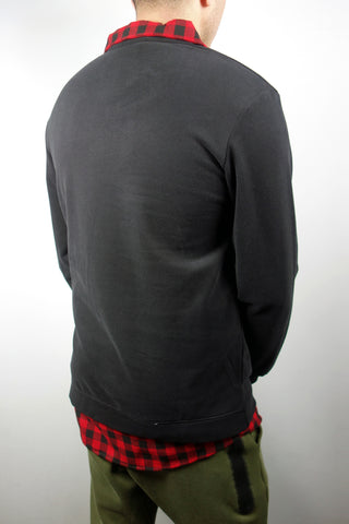 BARMORE Sweatshirt – Schwarzer Pullover mit rotem Karo-Kragen & Sticklogo