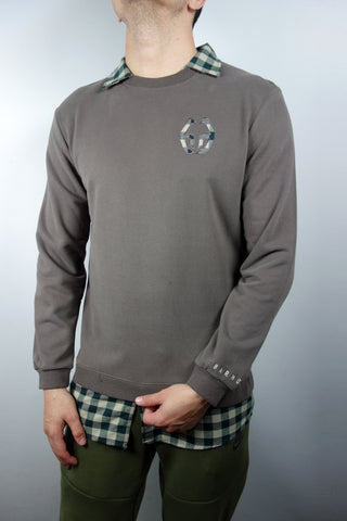 BARMORE Sweatshirt – Braun mit kariertem Hemdkragen & Sticklogo