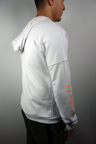 BARMORE Kapuzen-Sweatshirt – Weißer Hoodie mit Orangefarbenem Logo & Print
